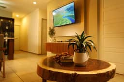Private Terrace, Kitchen, Pool Onsite, Near Beach - Image 5