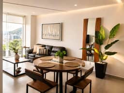 Stay Near the Beach & Everything You Need - Image 2