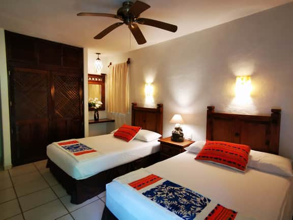 Rustic Ground Floor Haven Surrounded by Nature - Image 3
