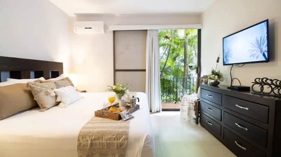 Tropical Oasis, Pools & Serene Getaway in Vallarta - Image 3
