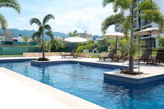Modern Fully Equipped Apt and Pool - Image 2