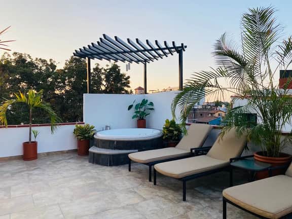 Rooftop Spa Tub, Lounge Chairs, BBQ, Views - Image 5