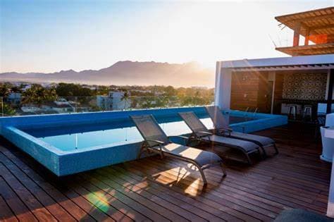 Cheerful Condo, Mountainview Roof and Lounge - Image 1